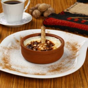 microwave rice pudding, quick recipe, creamy dessert, homemade treat, pantry ingredients, microwave cooking, easy-to-follow, comforting dessert, quick and creamy, velvety texture